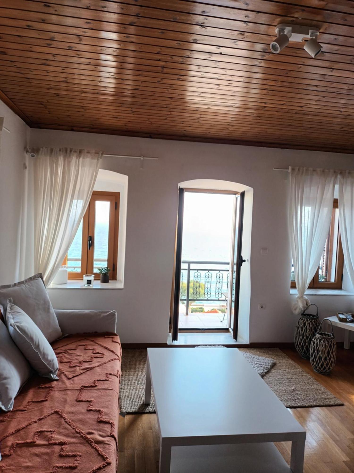 Seaview Apartment